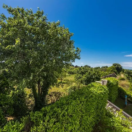 Adriano 2br With Terrace