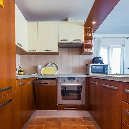 Adriano 2br With Terrace