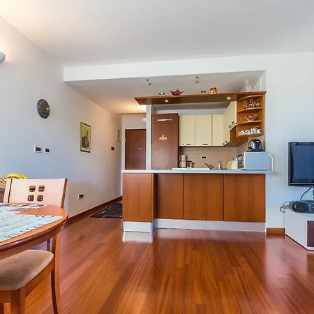 דירה Adriano 2br With Terrace זאדאר